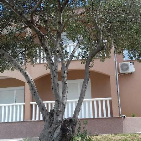 Apartments With A Parking Space Okrug Gornji, Ciovo - 13859 Trogir Exterior foto