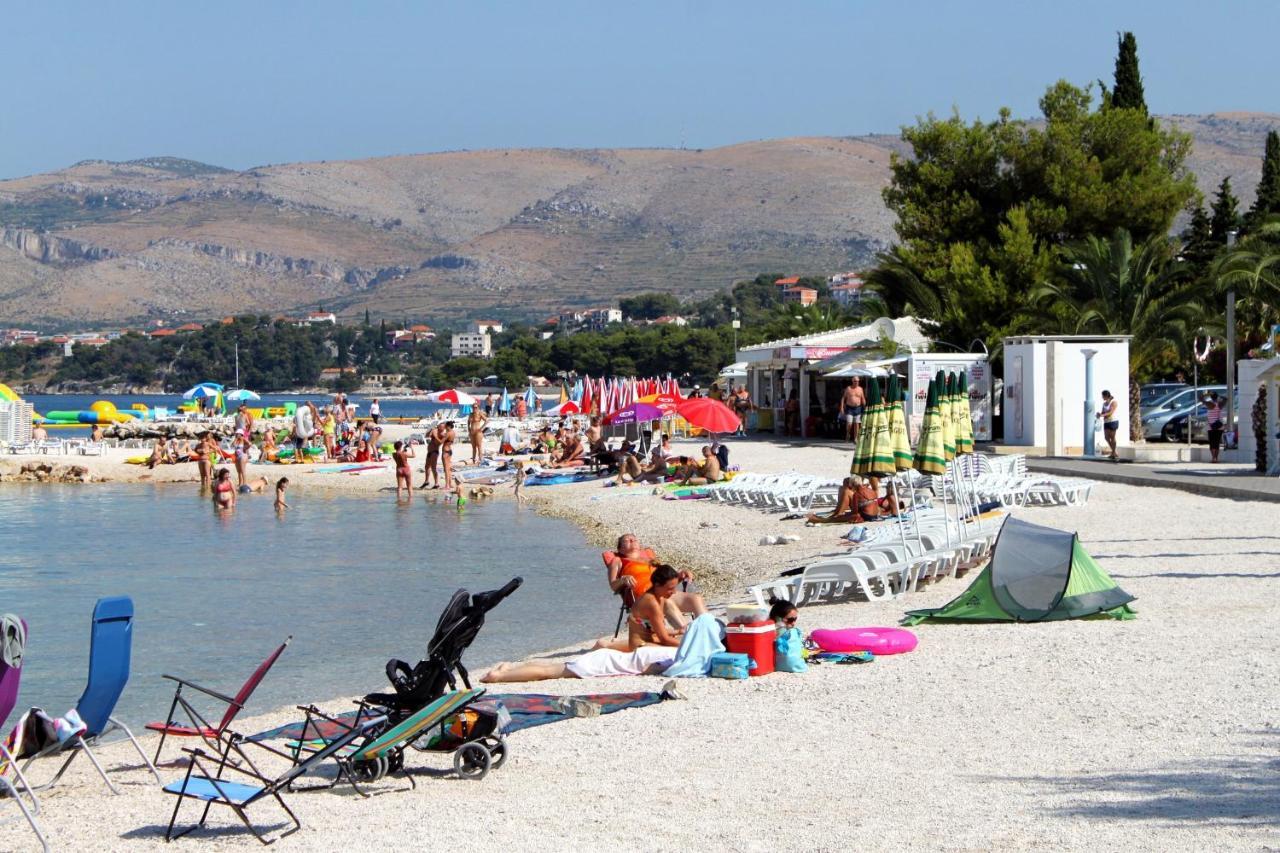 Apartments With A Parking Space Okrug Gornji, Ciovo - 13859 Trogir Exterior foto